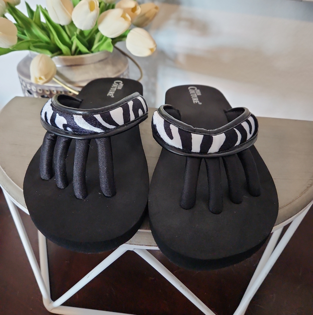 Pedicure Black Sandals with Zebra-Print Strap